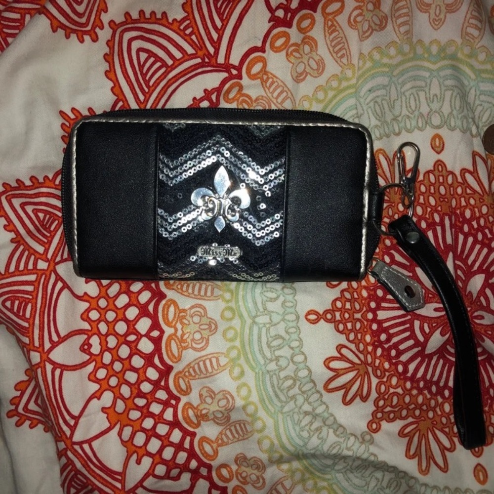 Miss Me Wristlet